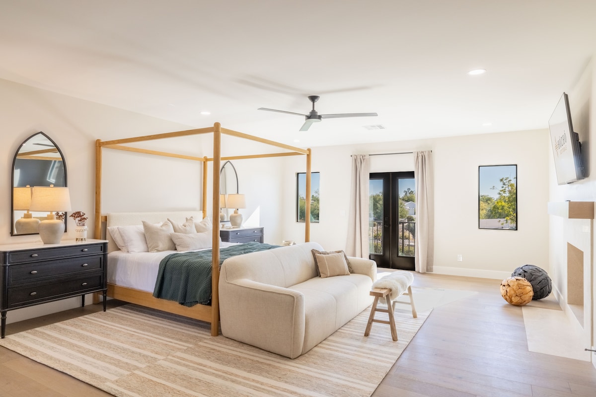 Dormitorio principal tamaño king con baño privado