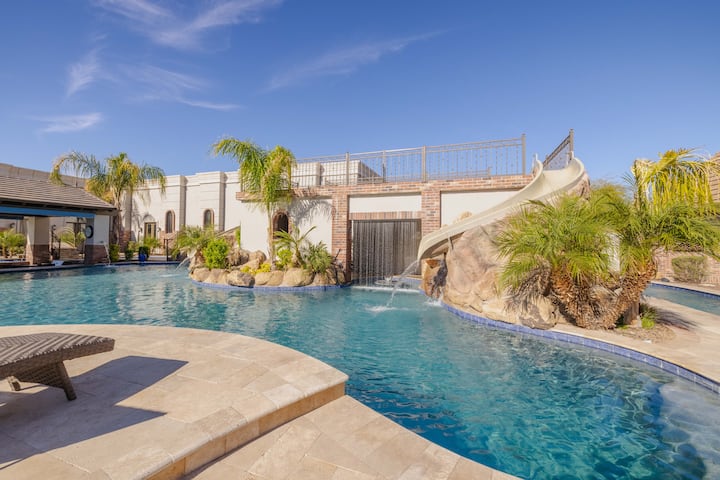 HÓZHÓ Luxe | Lazy River | Indoor Pickleball | Pool
