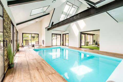 Gite Ti Coz Indoor Pool
