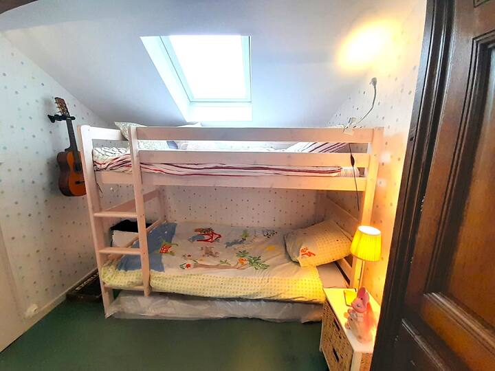 საძინებელი 4