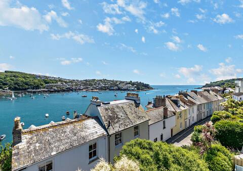 Harbour's Reach - Fowey