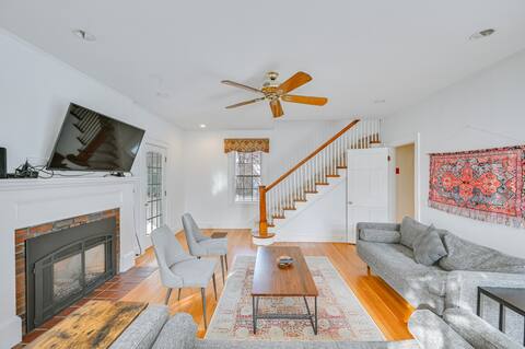 Home w/ Backyard ~ 2 Mi to Downtown Lexington!