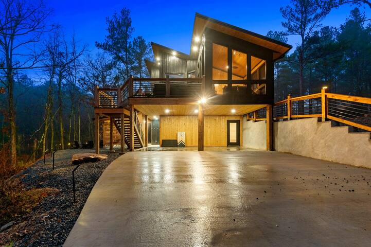 The Bear Cabins in BB managed Airbnb listing 1