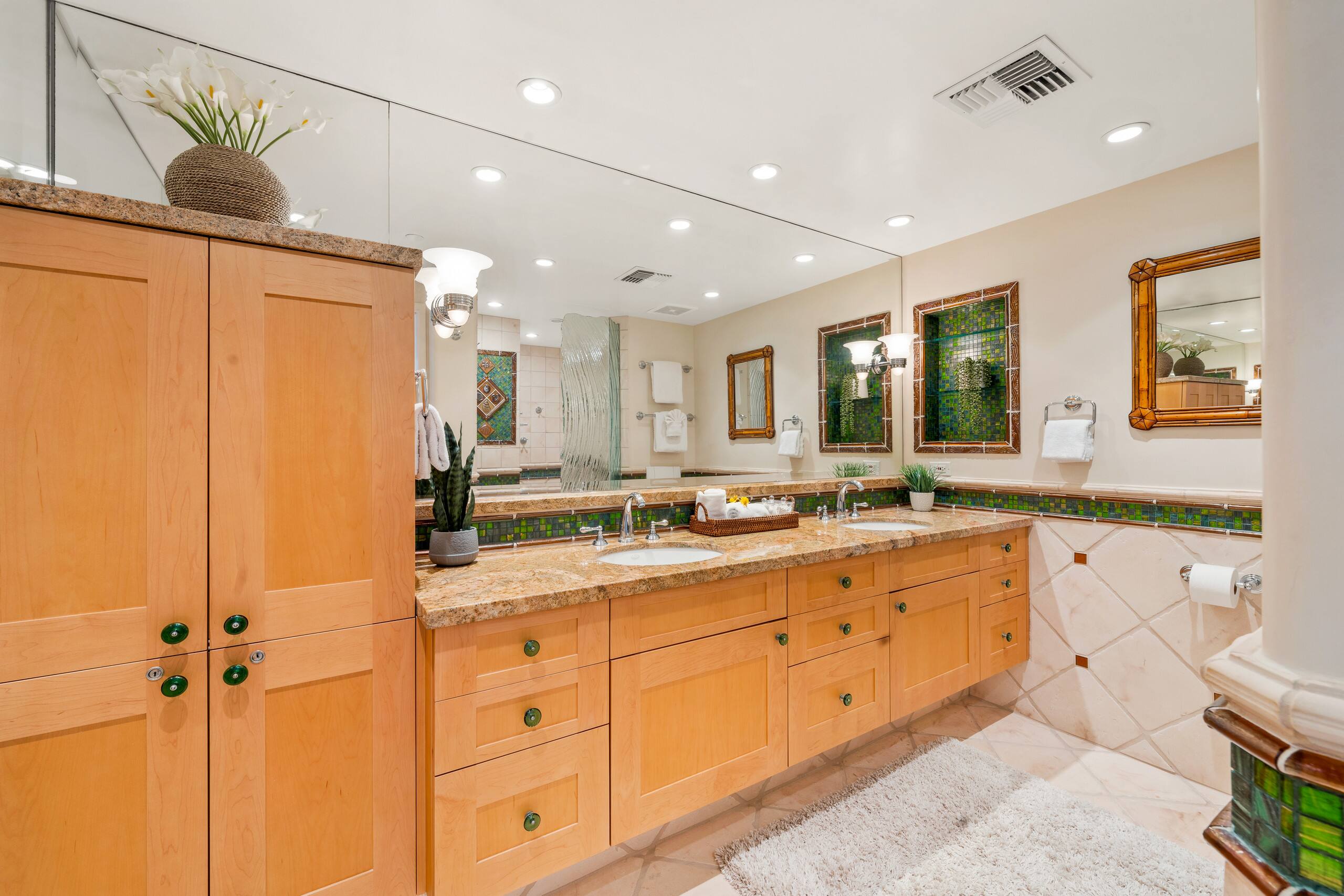 Condo in Lahaina · ★4.8 · 2 bedrooms · 3 beds · 2 baths - Image 30