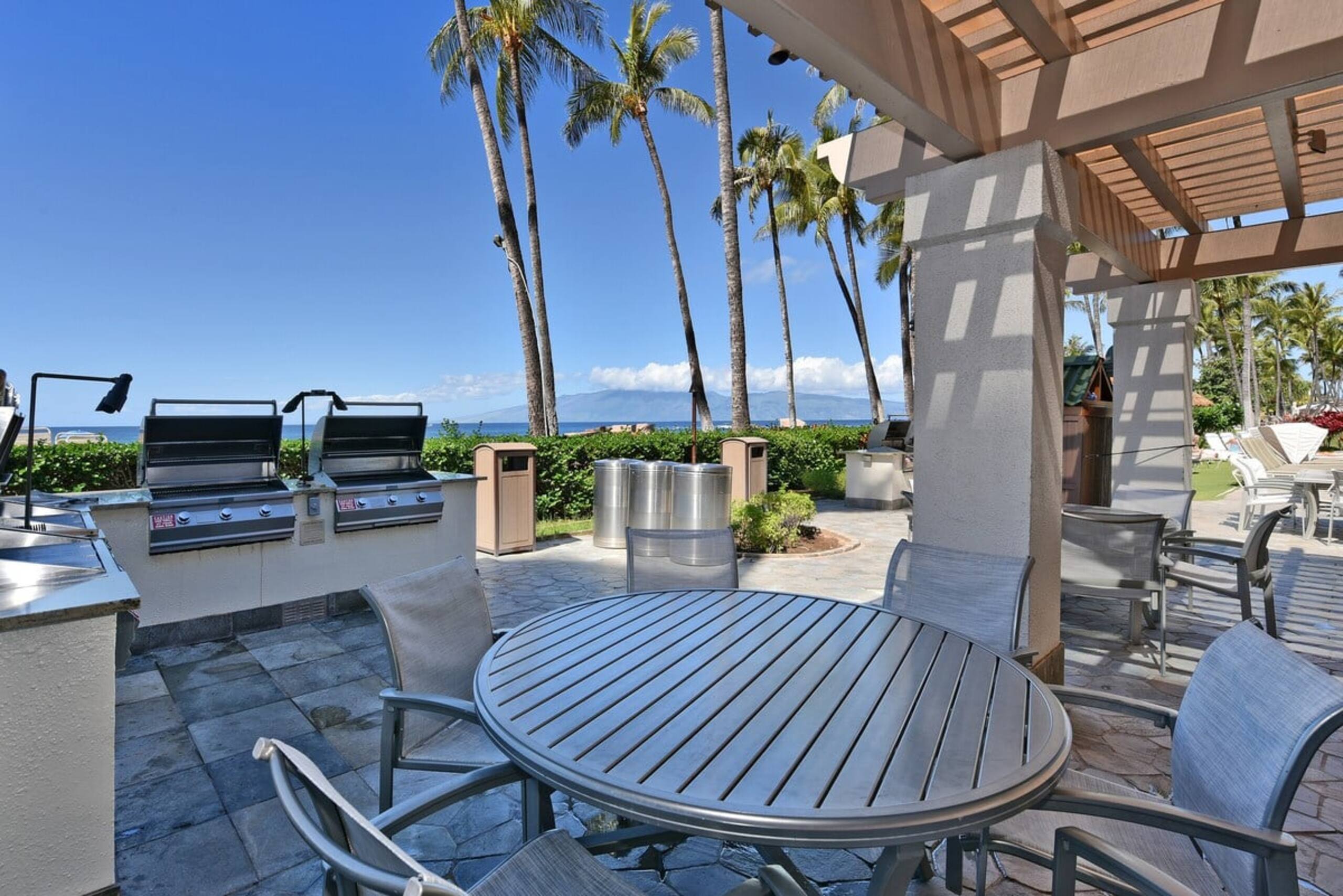 Condo in Lahaina · ★4.8 · 2 bedrooms · 3 beds · 2 baths - Image 41