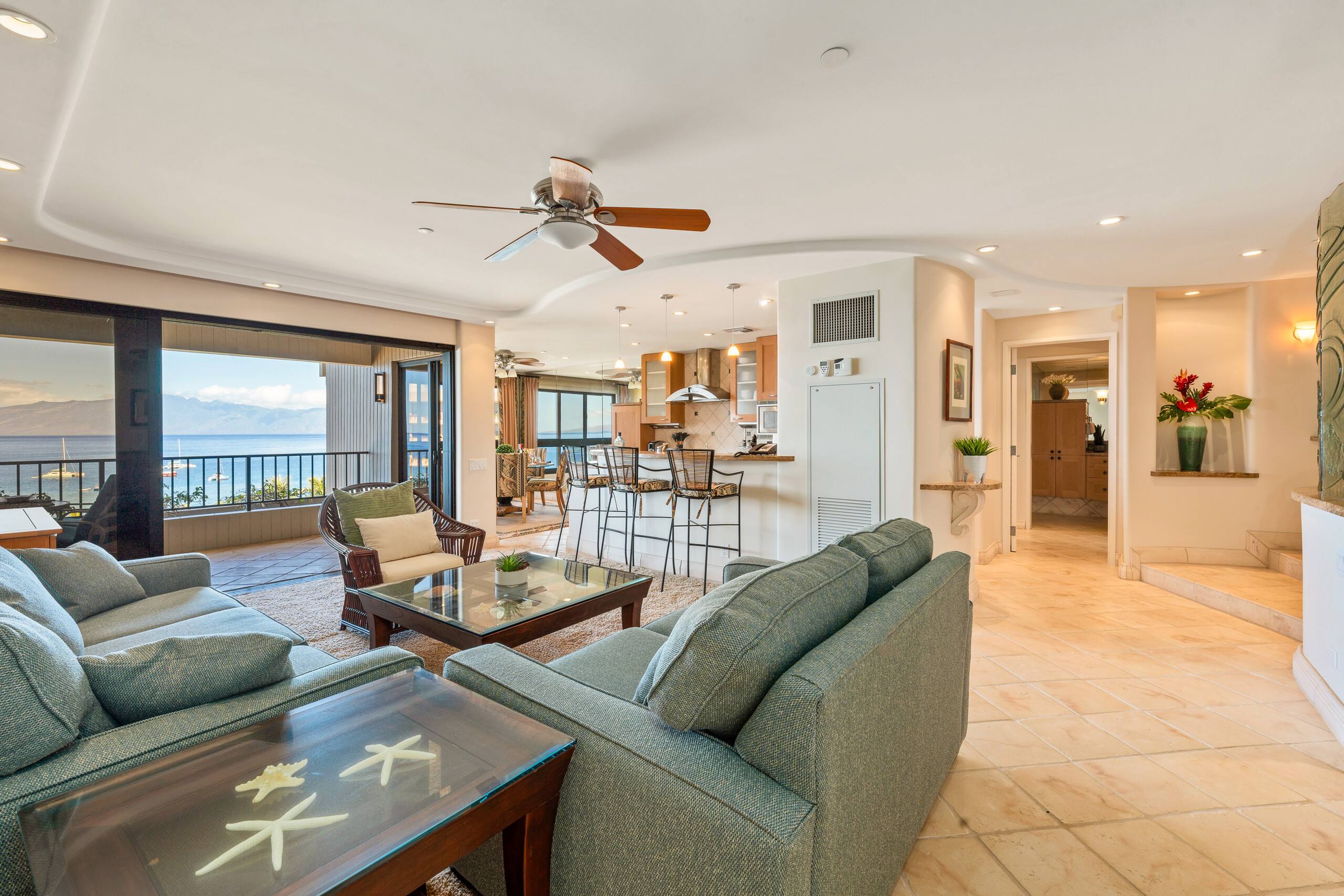 Condo in Lahaina · ★4.8 · 2 bedrooms · 3 beds · 2 baths - Image 10