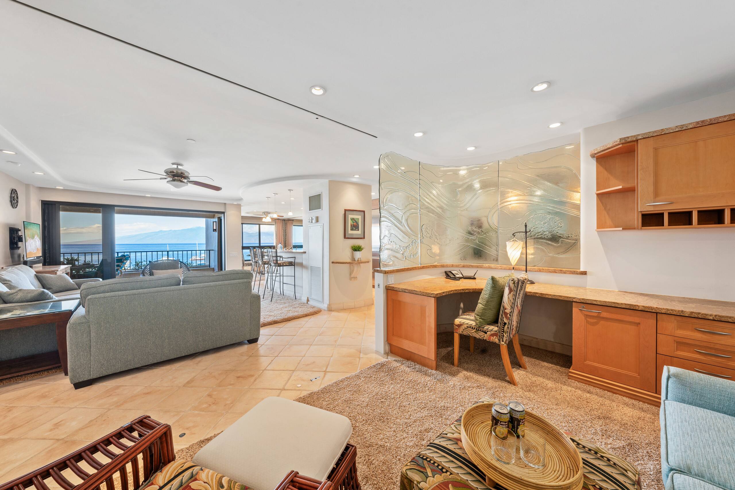 Condo in Lahaina · ★4.8 · 2 bedrooms · 3 beds · 2 baths - Image 13