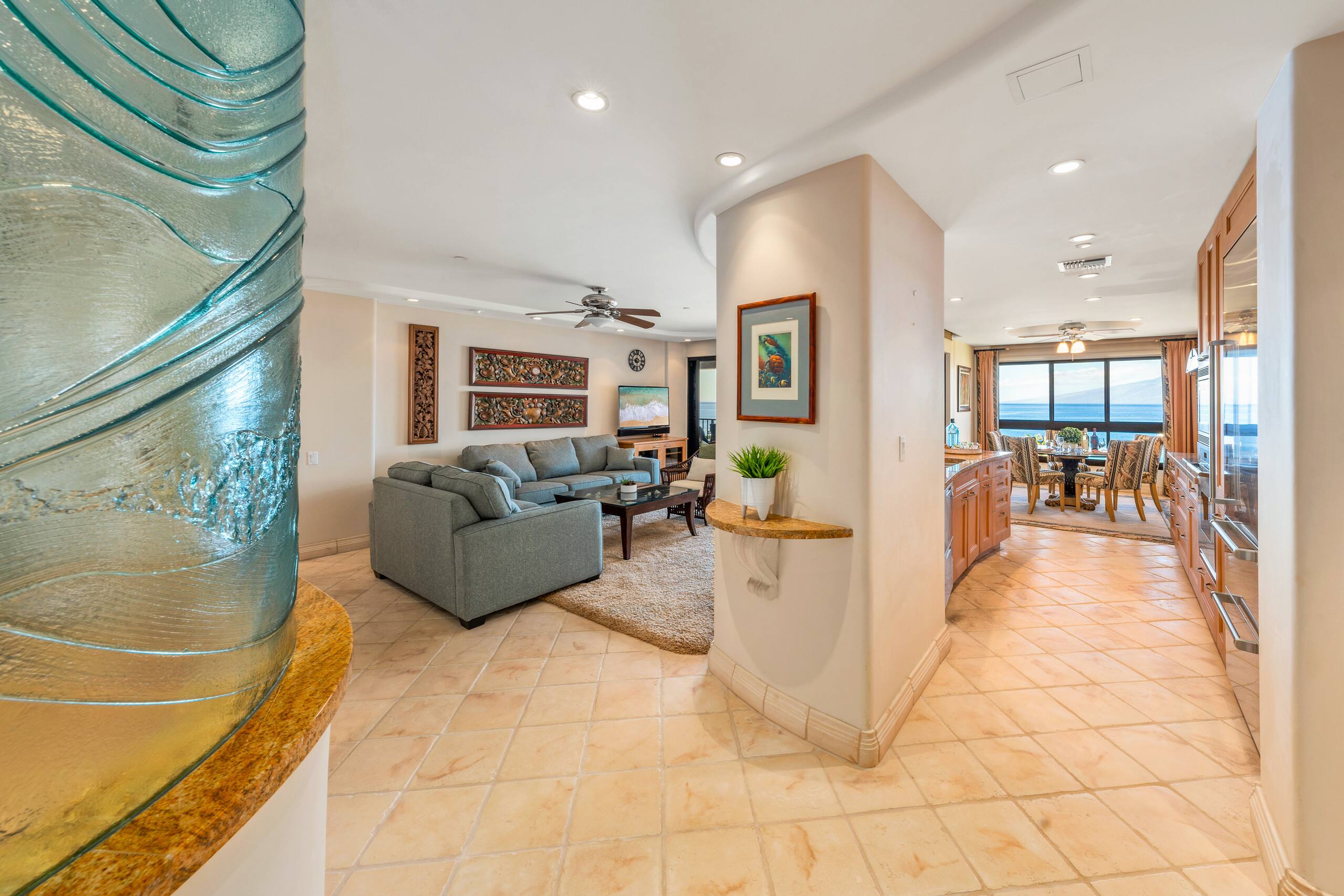 Condo in Lahaina · ★4.8 · 2 bedrooms · 3 beds · 2 baths - Image 14