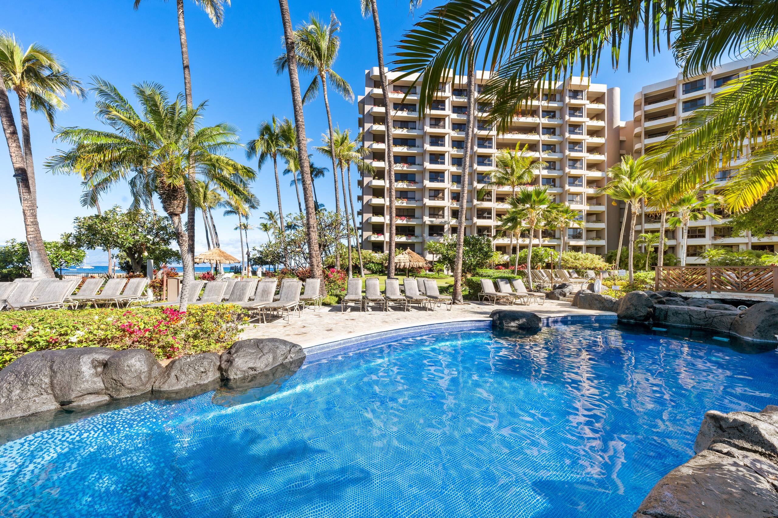 Condo in Lahaina · ★4.8 · 2 bedrooms · 3 beds · 2 baths - Image 43