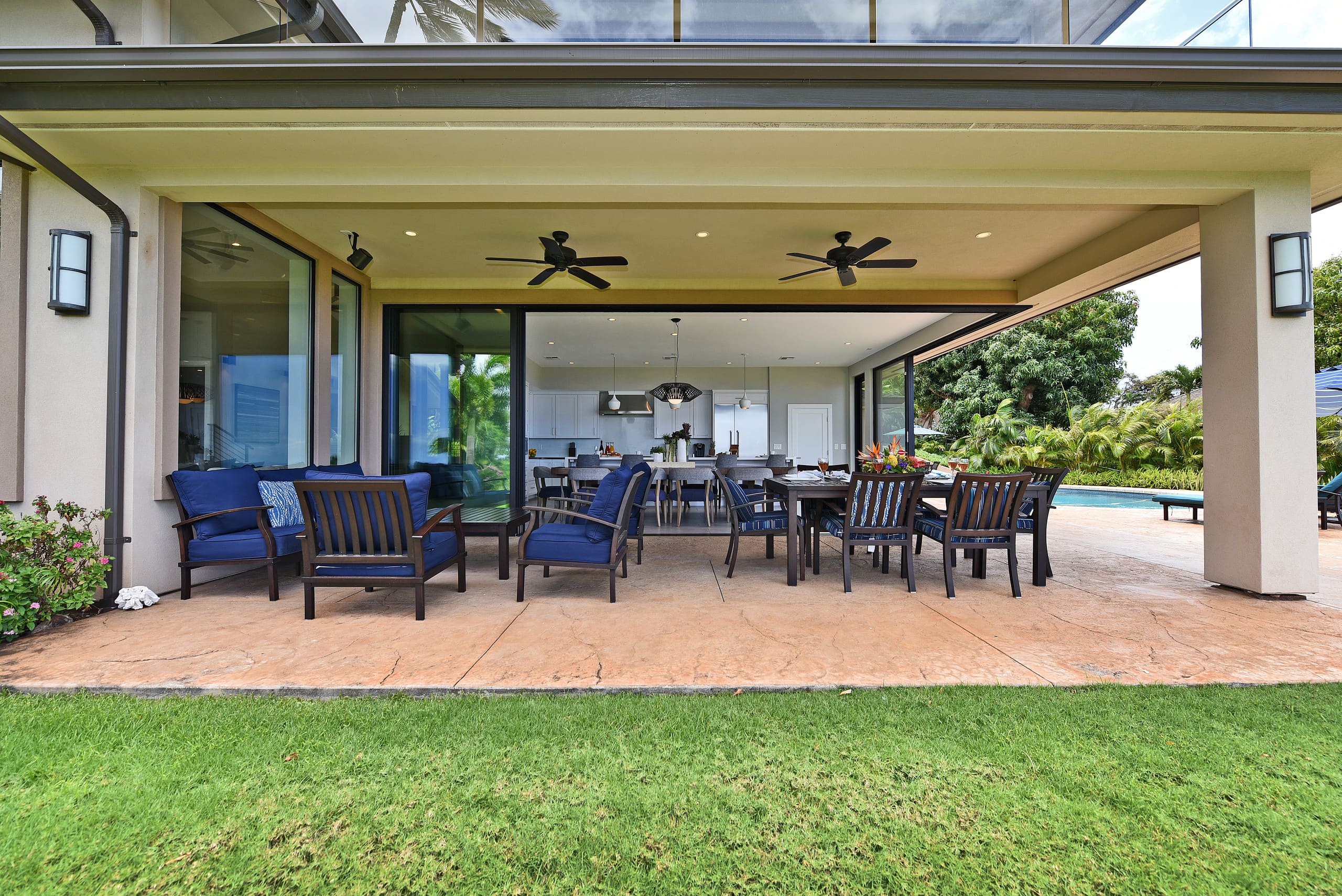 Home in Lahaina · ★5.0 · 5 bedrooms · 8 beds · 5.5 baths - Image 10