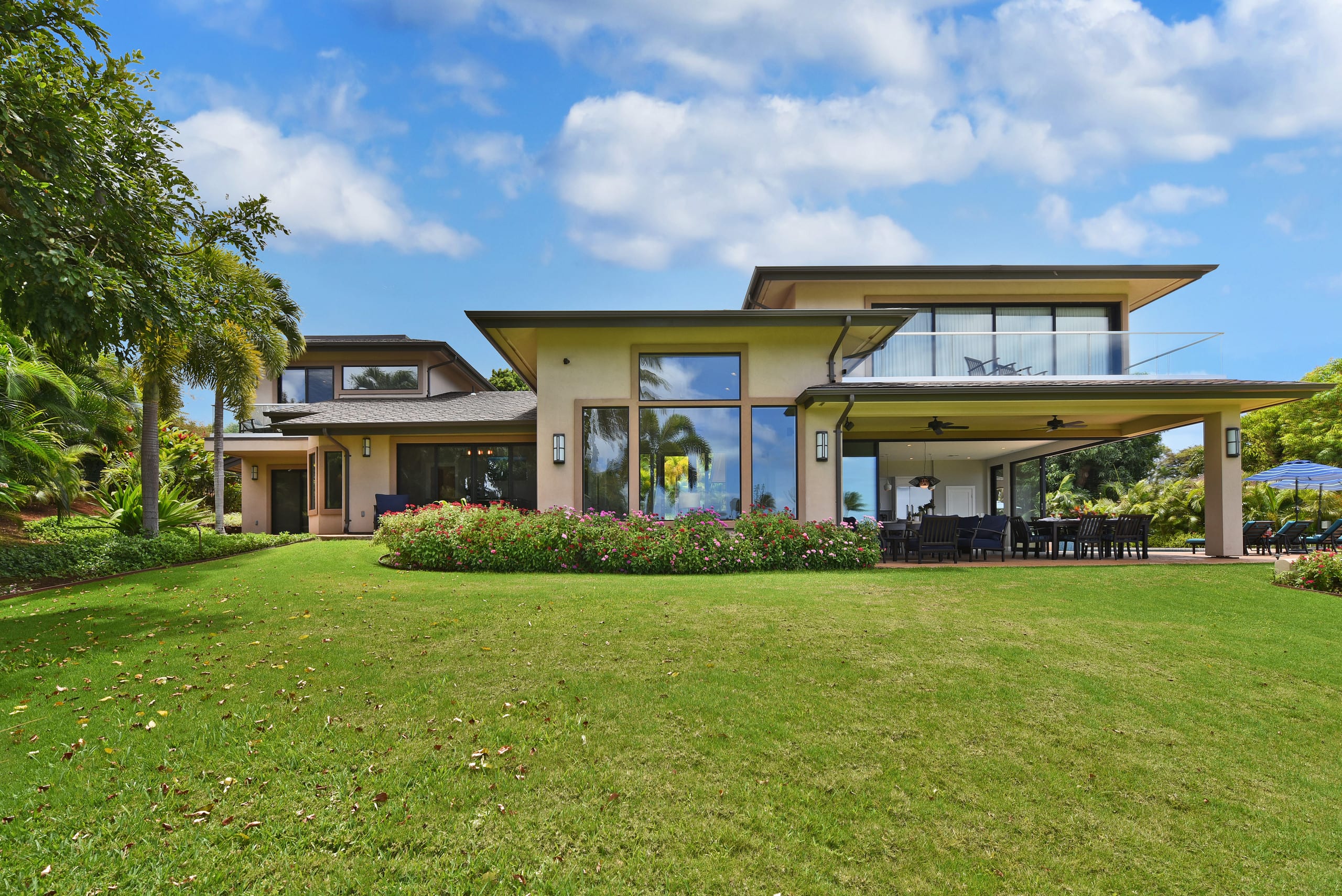 Home in Lahaina · ★5.0 · 5 bedrooms · 8 beds · 5.5 baths - Image 36