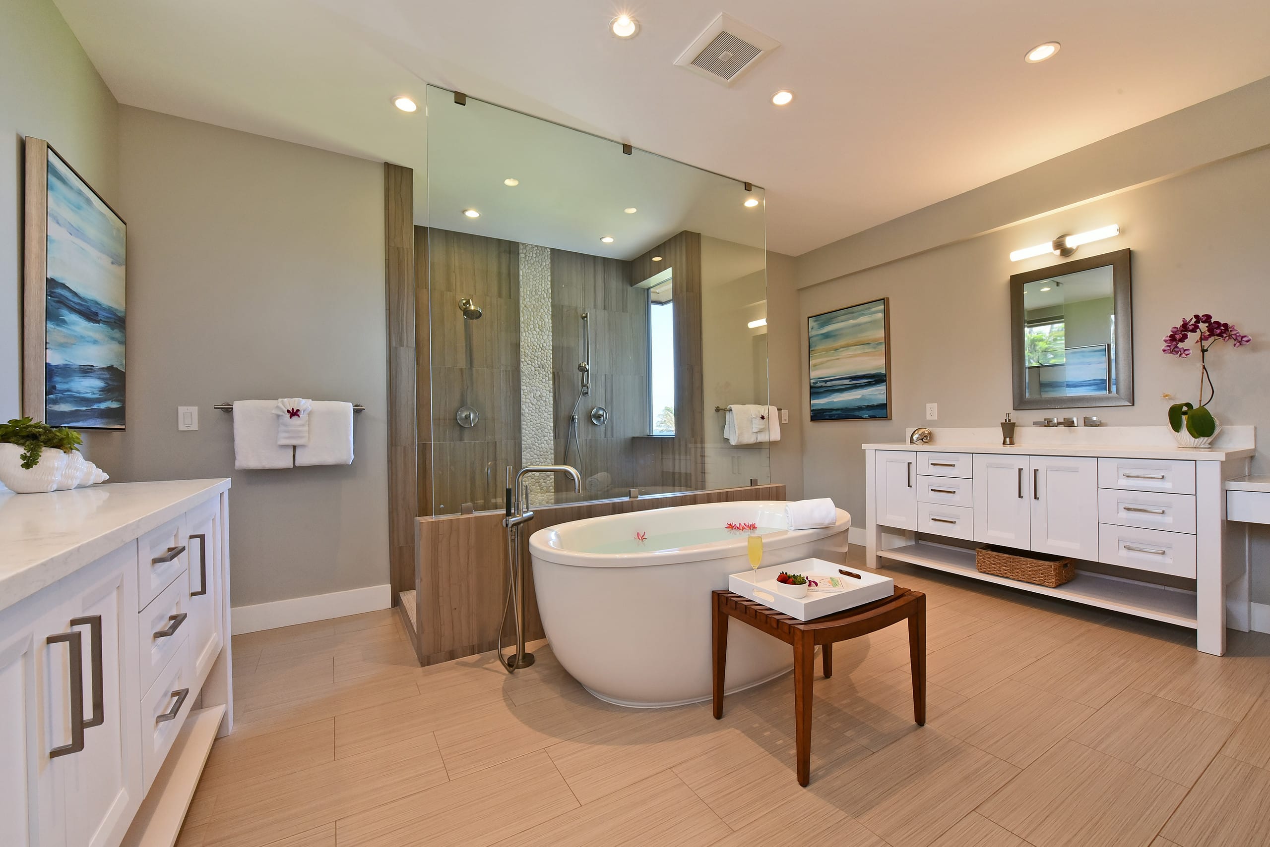 Home in Lahaina · ★5.0 · 5 bedrooms · 8 beds · 5.5 baths - Image 28