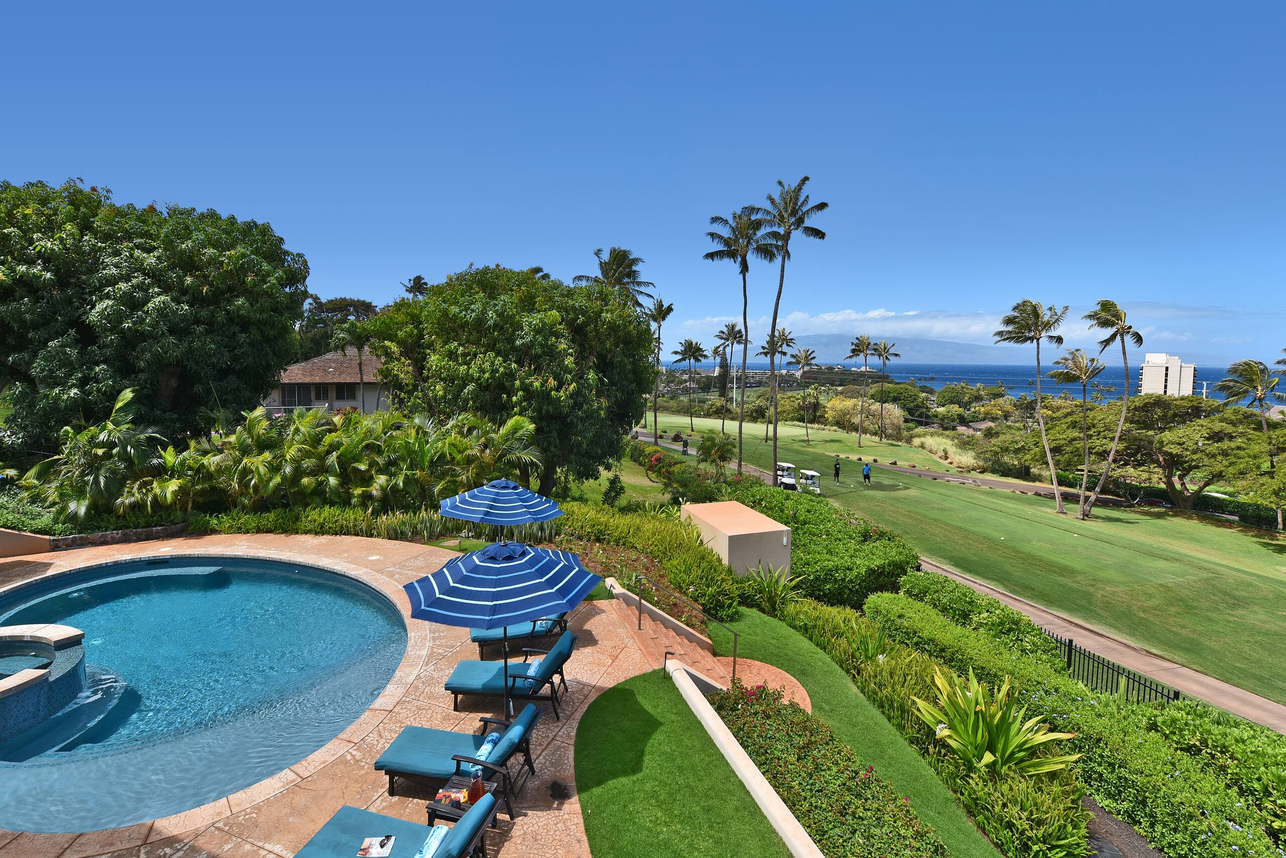 Home in Lahaina · ★5.0 · 5 bedrooms · 8 beds · 5.5 baths - Image 42