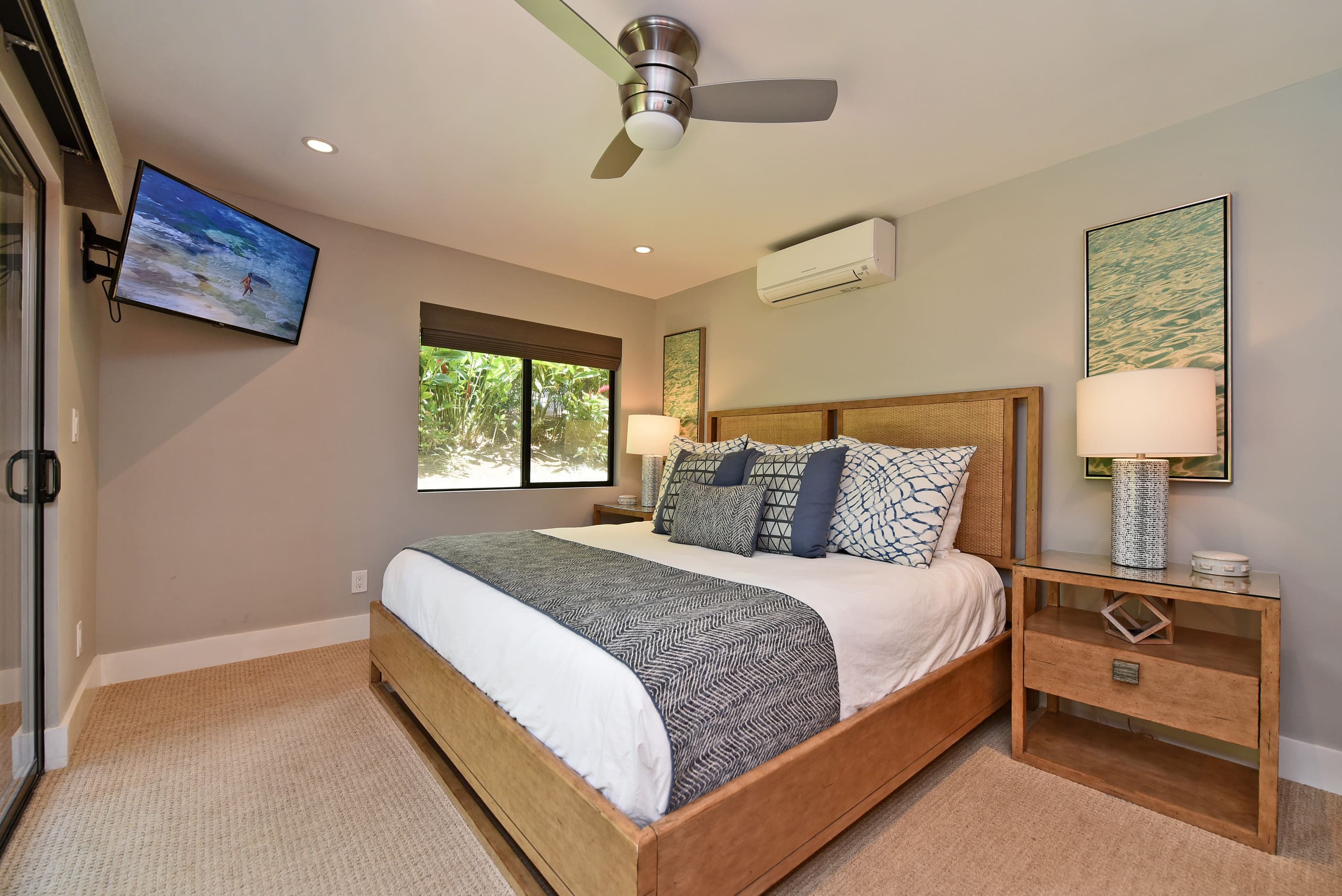 Home in Lahaina · ★5.0 · 5 bedrooms · 8 beds · 5.5 baths - Image 21