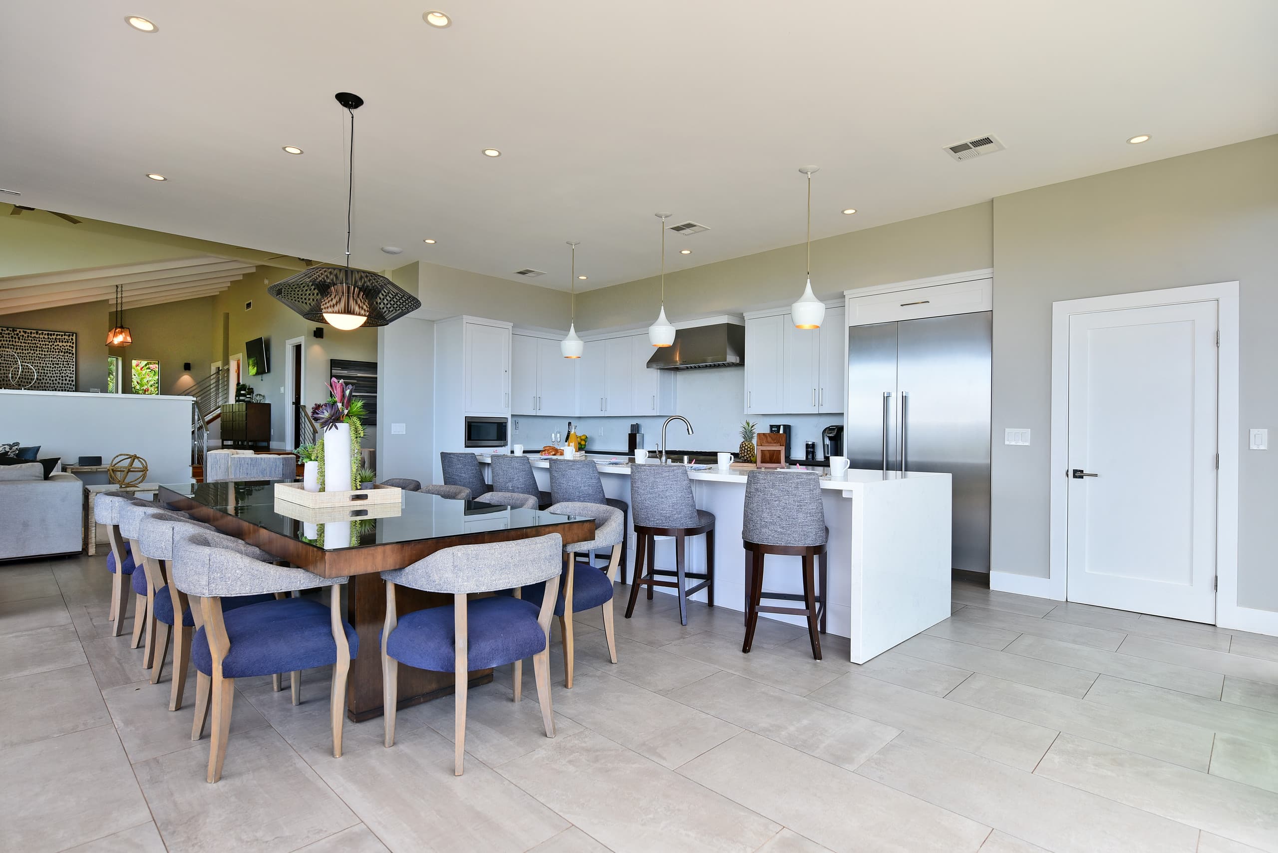 Home in Lahaina · ★5.0 · 5 bedrooms · 8 beds · 5.5 baths - Image 8