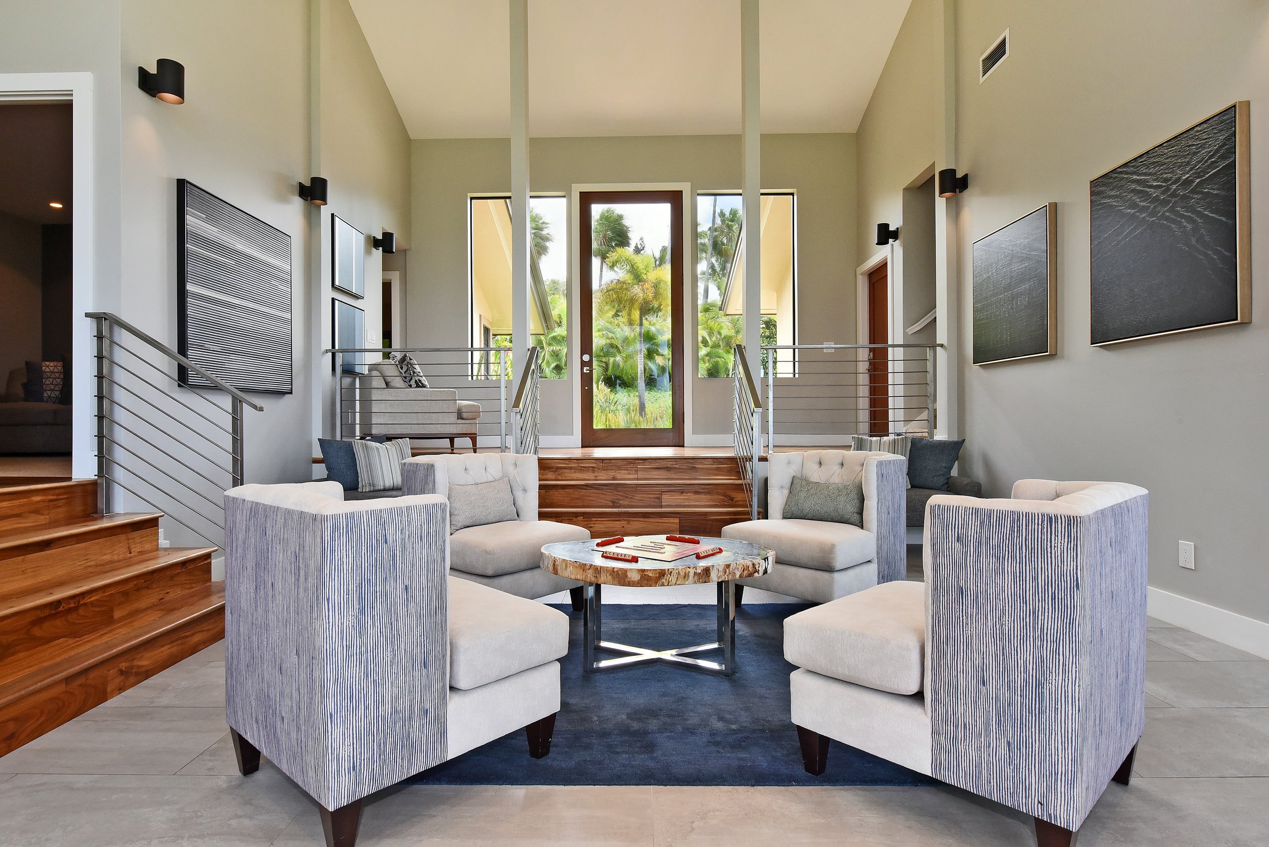 Home in Lahaina · ★5.0 · 5 bedrooms · 8 beds · 5.5 baths - Image 3