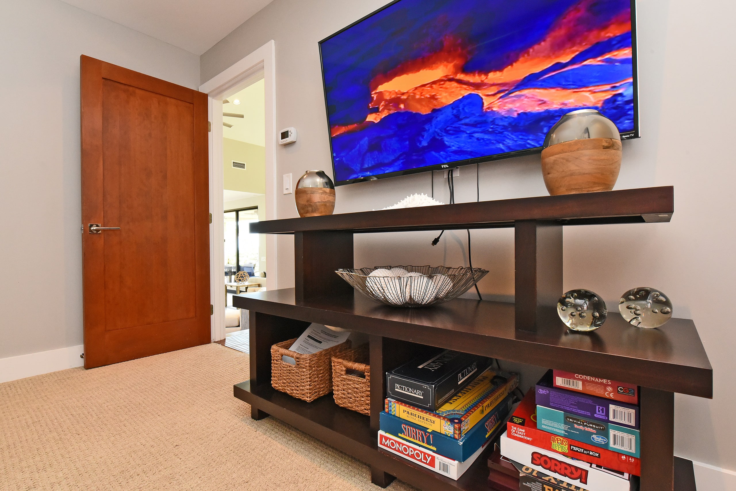 Home in Lahaina · ★5.0 · 5 bedrooms · 8 beds · 5.5 baths - Image 46
