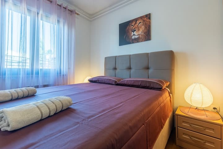 ห้องนอน 2 พื้นที่: 9 ตร.ม.