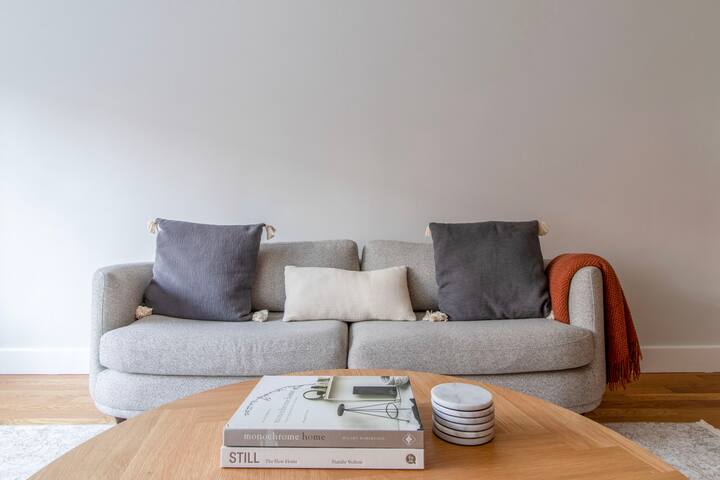 Blueground | Lenox Hill, w/d, nr museums & art gallery image 2