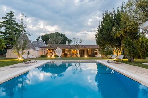 3676 Villa En? by Perle di Puglia
