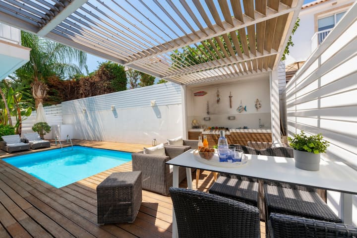 Luxury Villa Minutes From The Beach, Protaras 1032 - Protaras