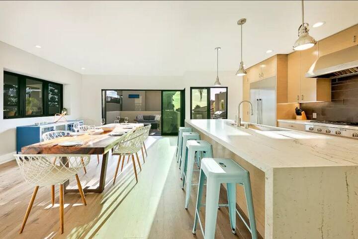 Fall Specials/Rooftop Deck/Ocean Views gallery image 3