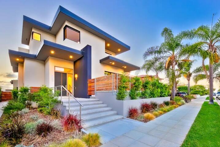 Fall Specials/Rooftop Deck/Ocean Views gallery image 5