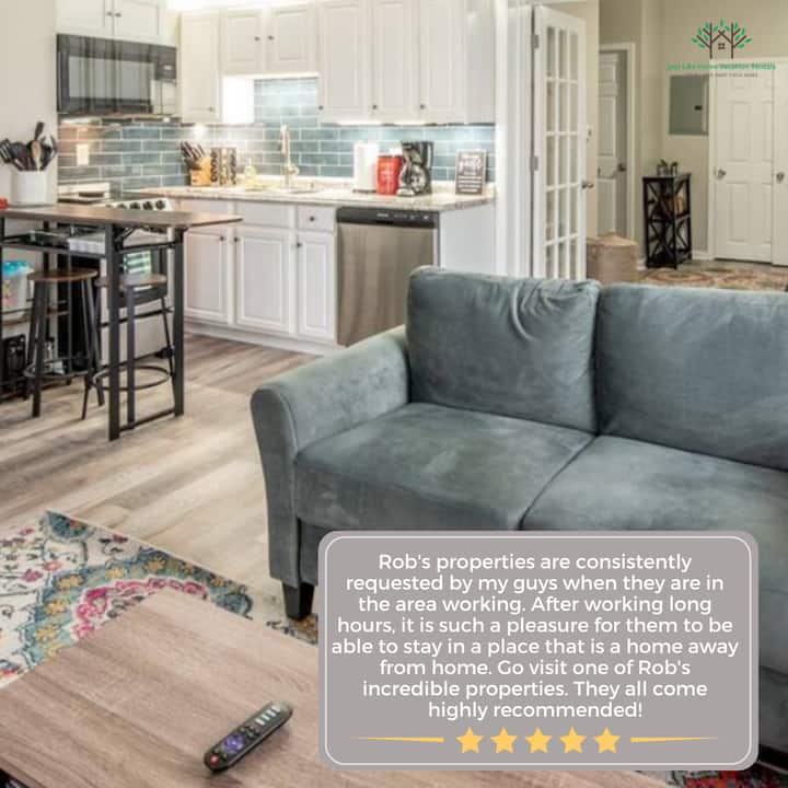 Meadow Street Retreat - Smithville, MO