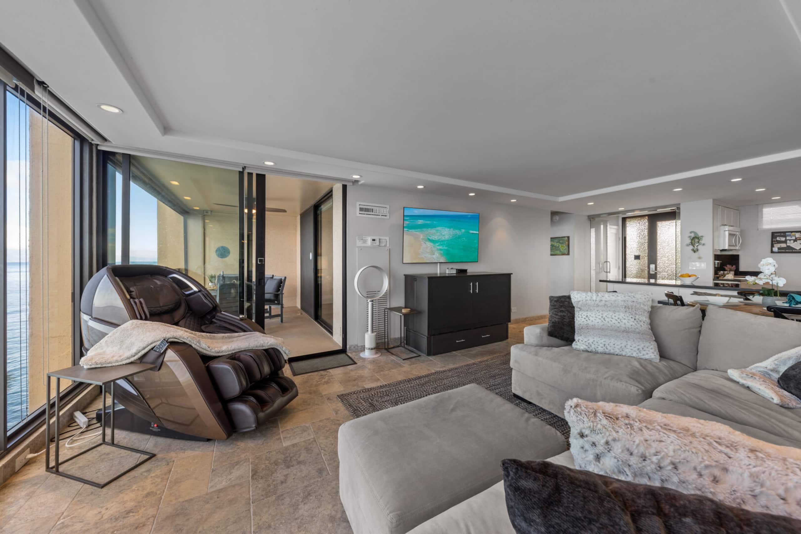 Condo in Lahaina · ★4.83 · 1 bedroom · 1 bed · 1 bath - Image 5