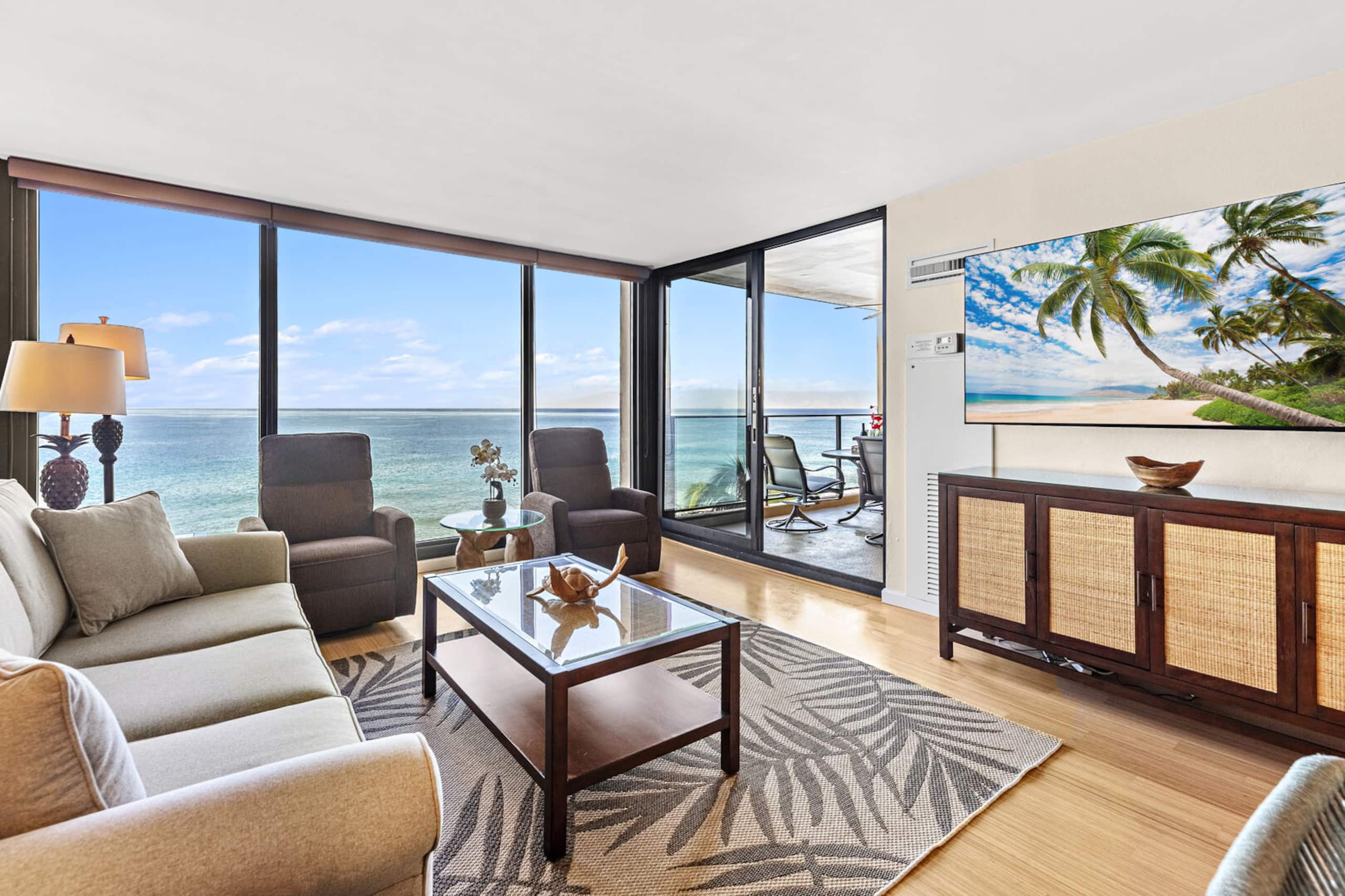 Condo in Lahaina · ★4.88 · 1 bedroom · 2 beds · 1 private bath - Image 8