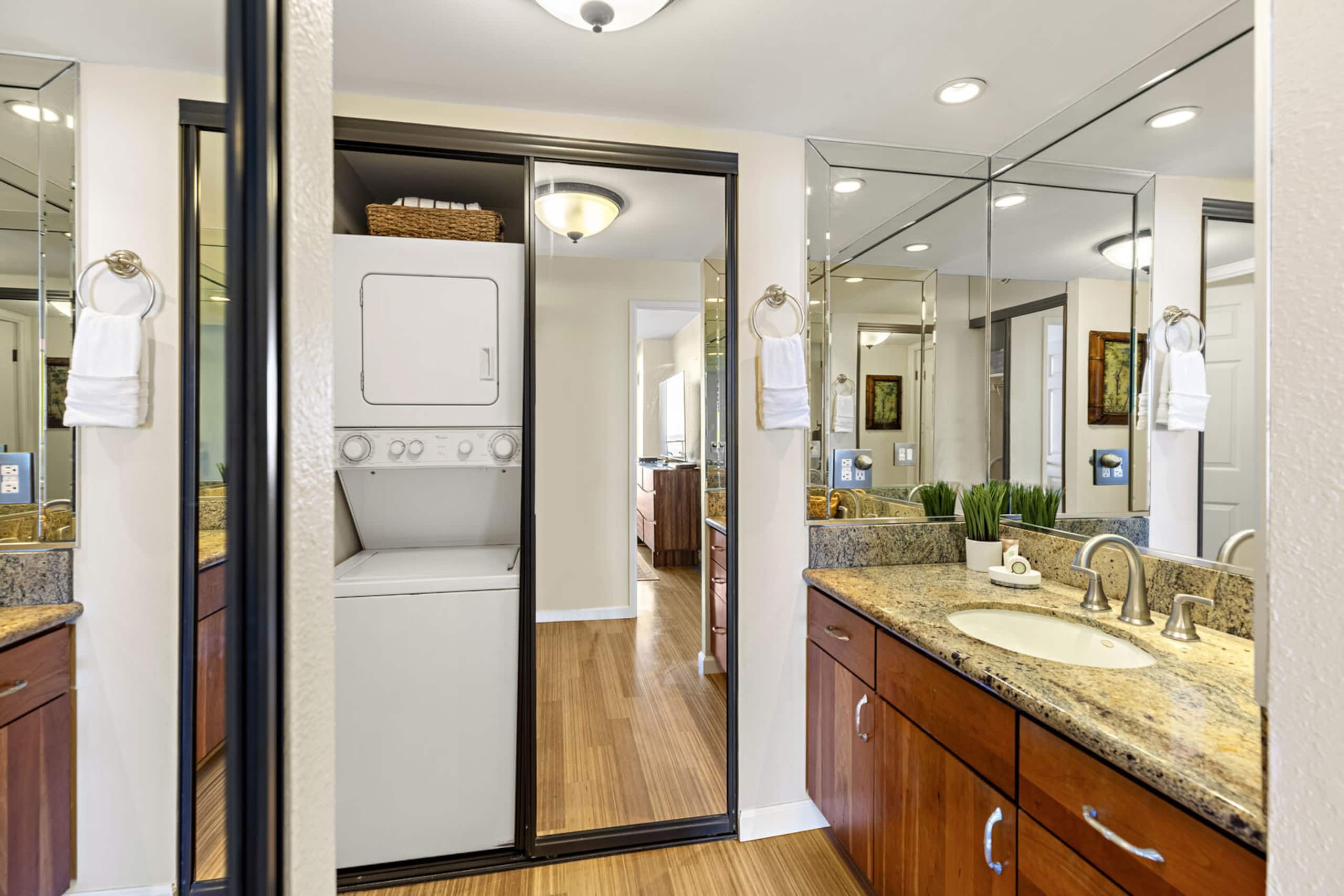 Condo in Lahaina · ★4.88 · 1 bedroom · 2 beds · 1 private bath - Image 26