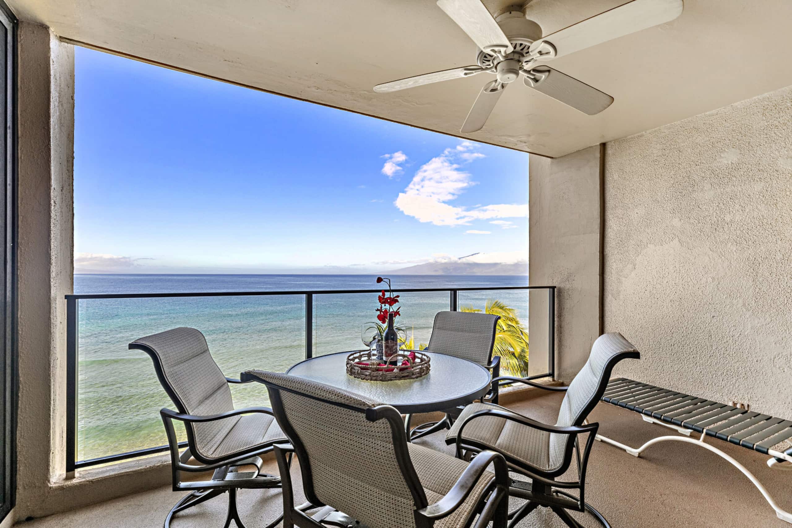 Condo in Lahaina · ★4.88 · 1 bedroom · 2 beds · 1 private bath - Image 6