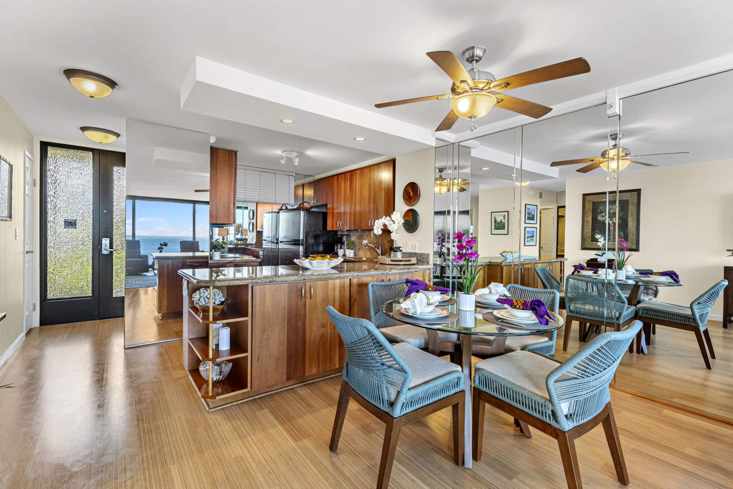Condo in Lahaina · ★4.88 · 1 bedroom · 2 beds · 1 private bath - Image 12