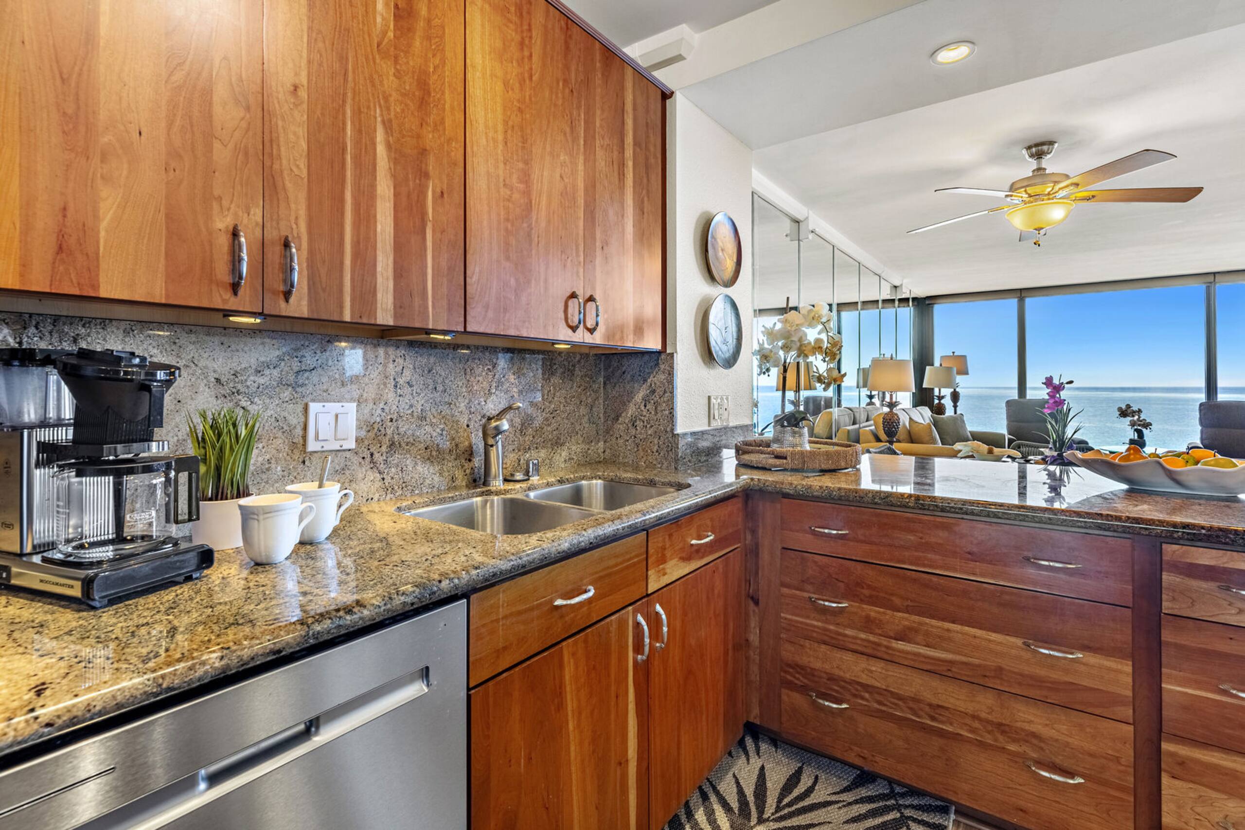 Condo in Lahaina · ★4.88 · 1 bedroom · 2 beds · 1 private bath - Image 19