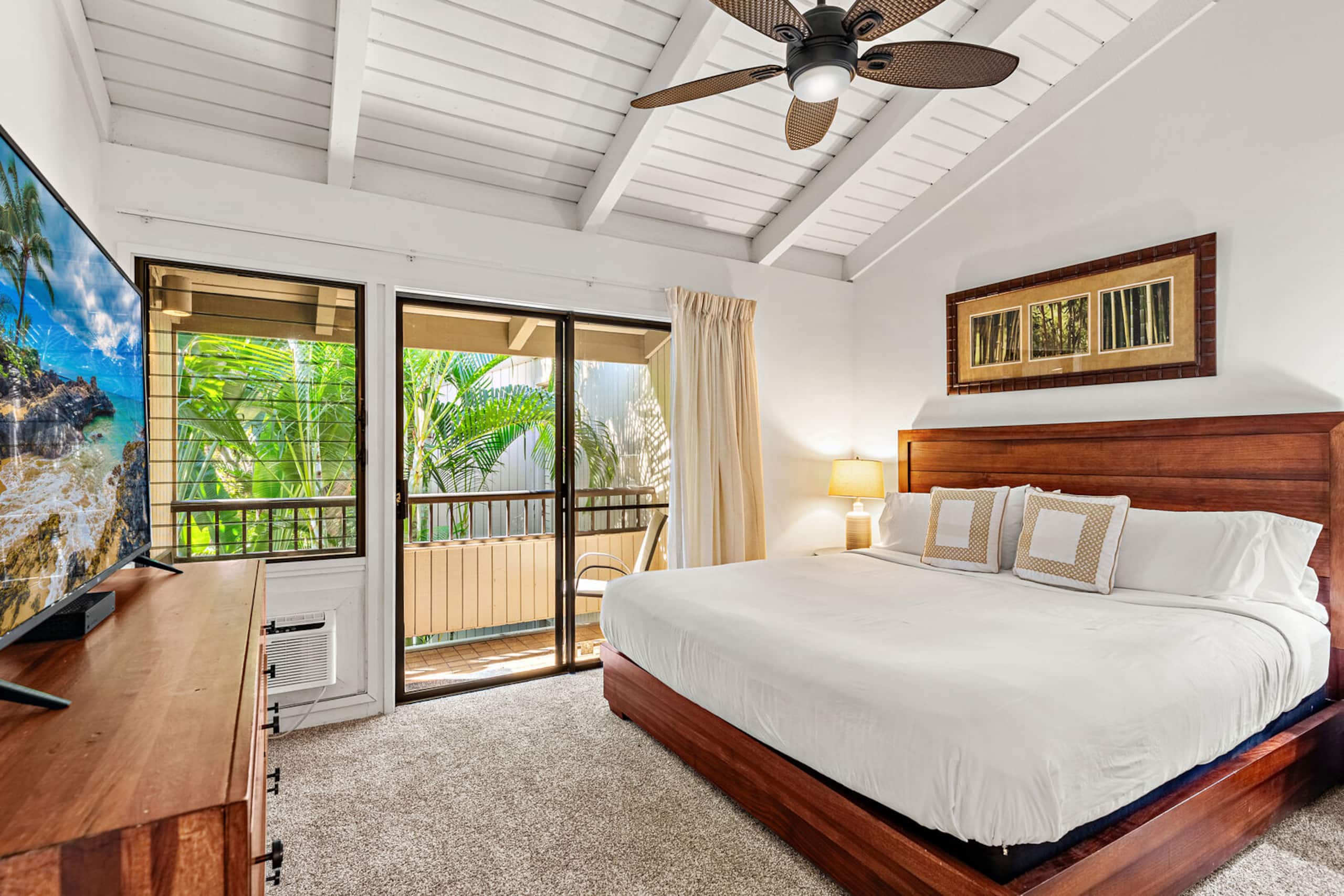 Condo in Kihei · ★4.33 · 2 bedrooms · 3 beds · 2 private baths - Image 25