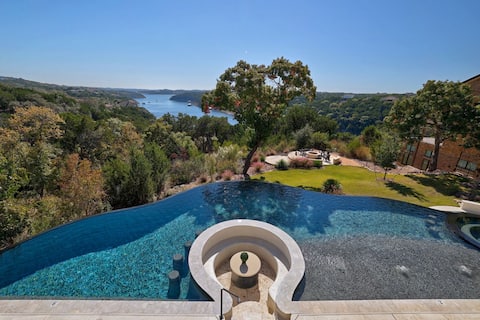 Luxury Lakefront Travis -Heated Pool/Games/Theater