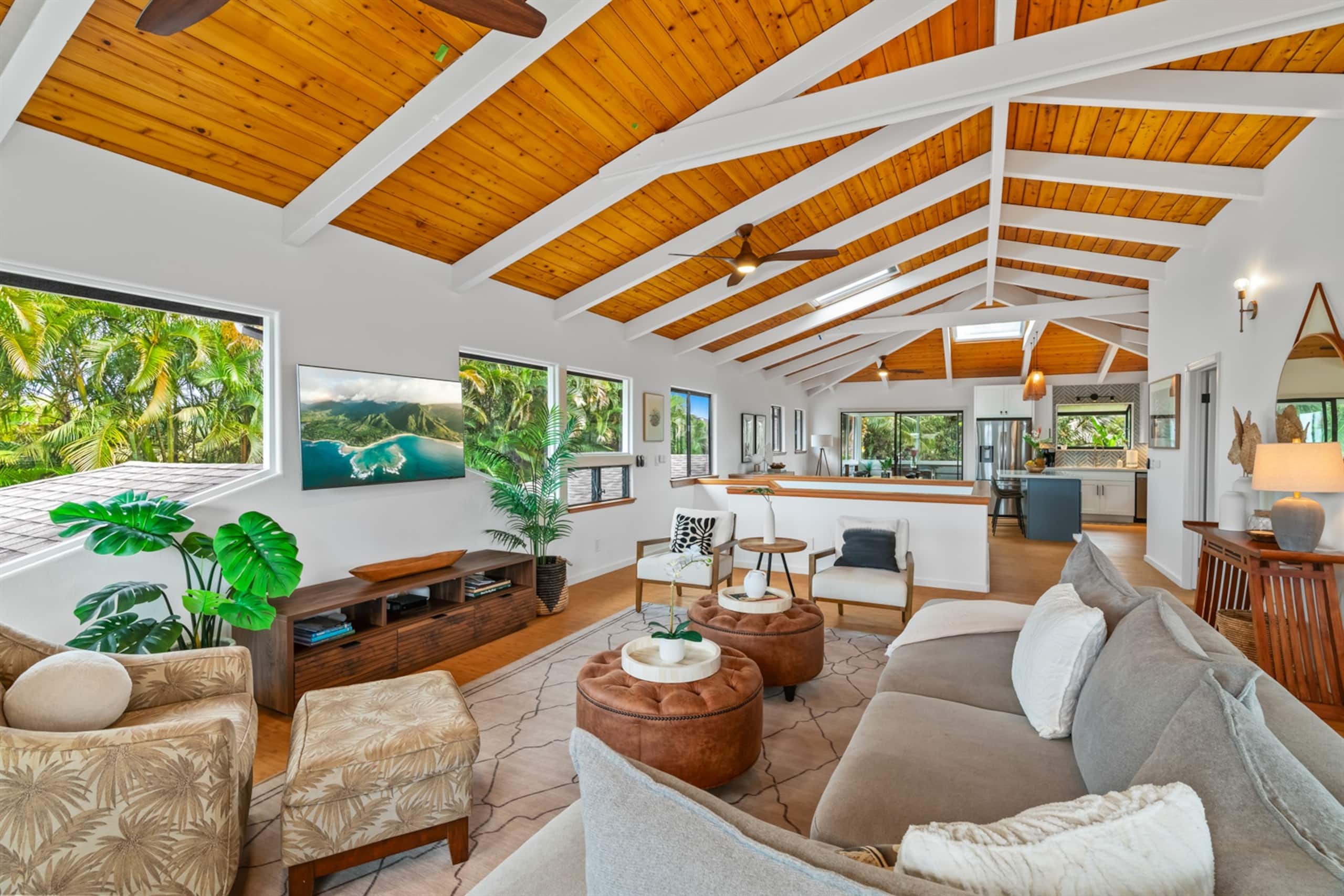 Home in Princeville · ★4.96 · 4 bedrooms · 5 beds · 3.5 private baths - Image 21