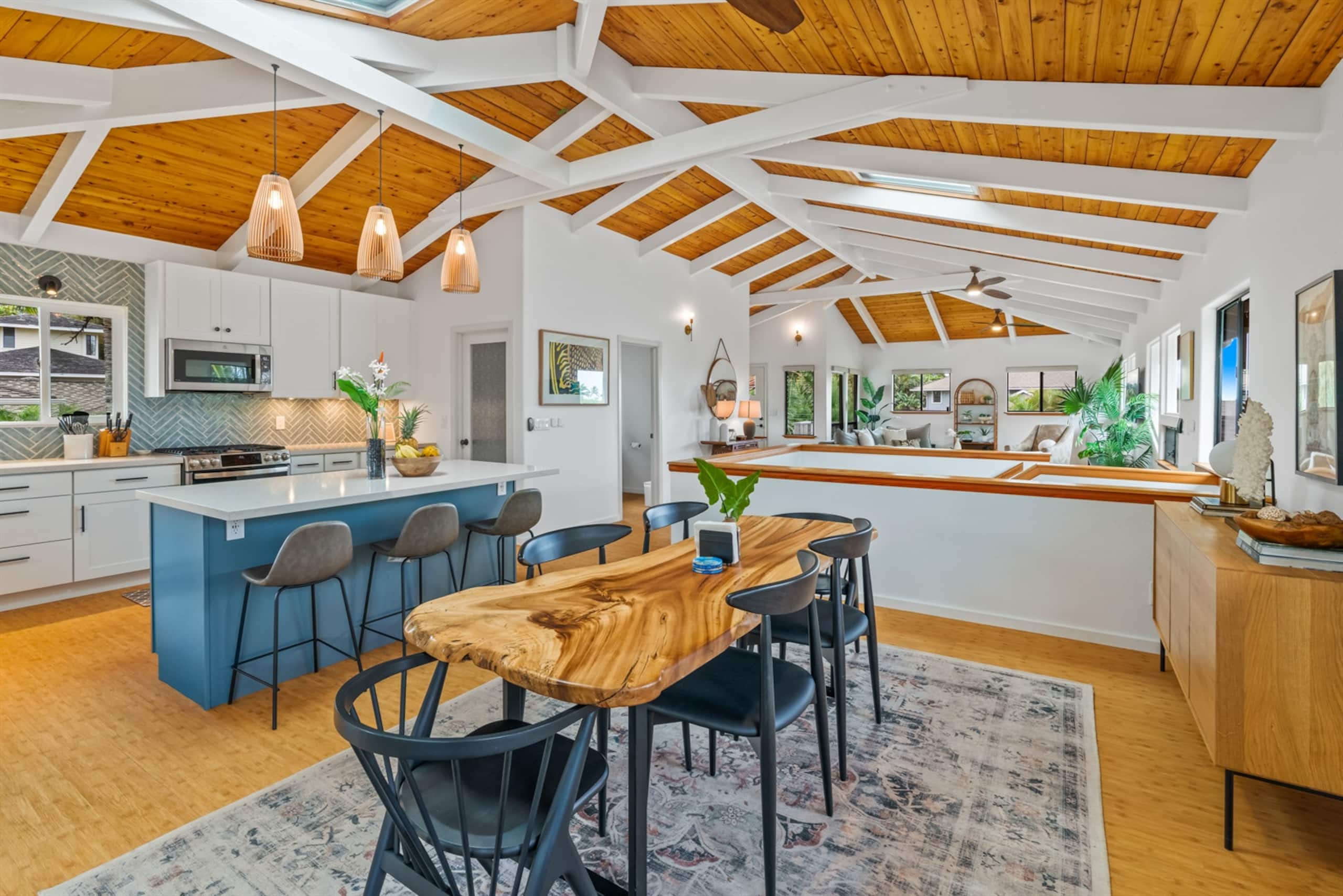 Home in Princeville · ★4.96 · 4 bedrooms · 5 beds · 3.5 private baths - Image 24