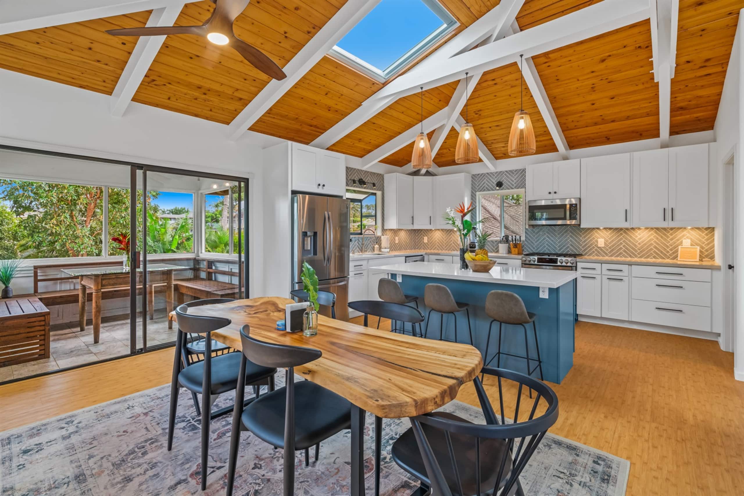 Home in Princeville · ★4.96 · 4 bedrooms · 5 beds · 3.5 private baths - Image 23