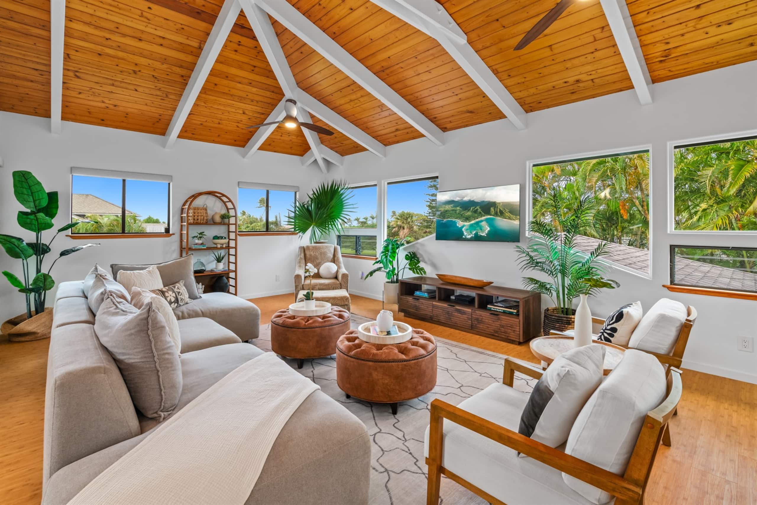 Home in Princeville · ★4.96 · 4 bedrooms · 5 beds · 3.5 private baths - Image 20