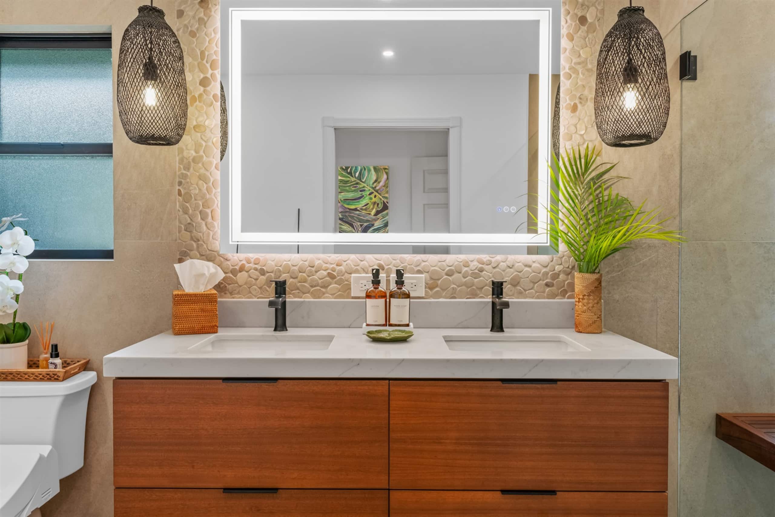 Home in Princeville · ★4.96 · 4 bedrooms · 5 beds · 3.5 private baths - Image 16