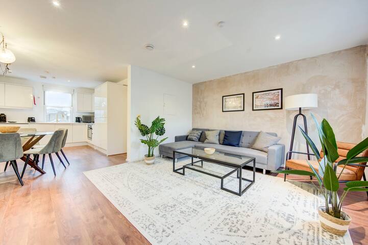 3 Bed Baker Street Central Apartment gallery image 4