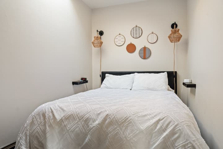 Tasteful & Comfortable Queen Bedroom