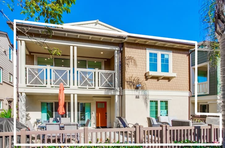 2 Townhouses! Ground Level Patio + Deck