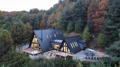 Stunning Double A-Frame - Mountain Views - Hot Tub