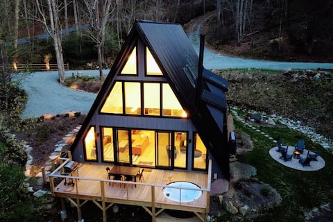 Modern A-Frame - In-Deck Hot Tub - near Boone
