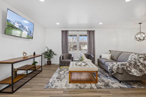 4BR Family Home w/ Great Light | LCP Collection
