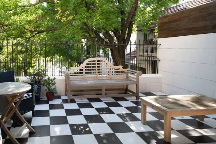 Family Favourite Surry Hills Home with Terrace gallery image 2