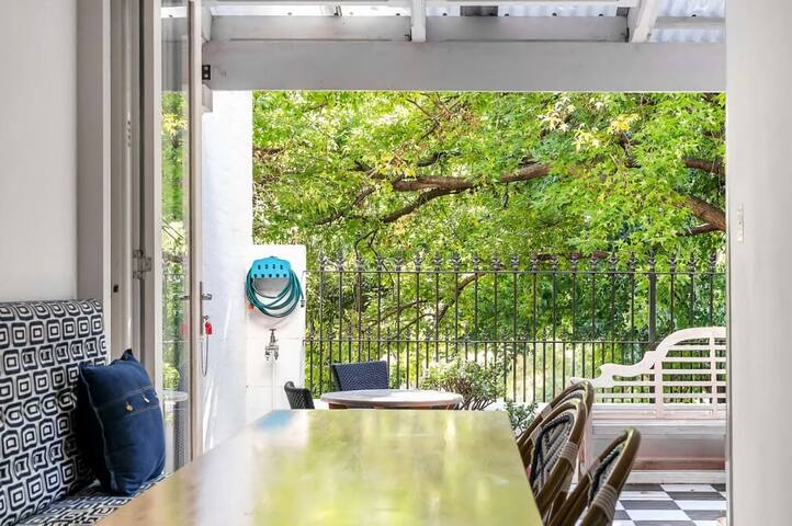 Family Favourite Surry Hills Home with Terrace gallery image 3