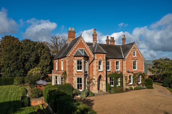 Saham Grove Hall By Group Retreats - Norfolk